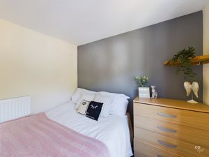 bed 6 - click for photo gallery